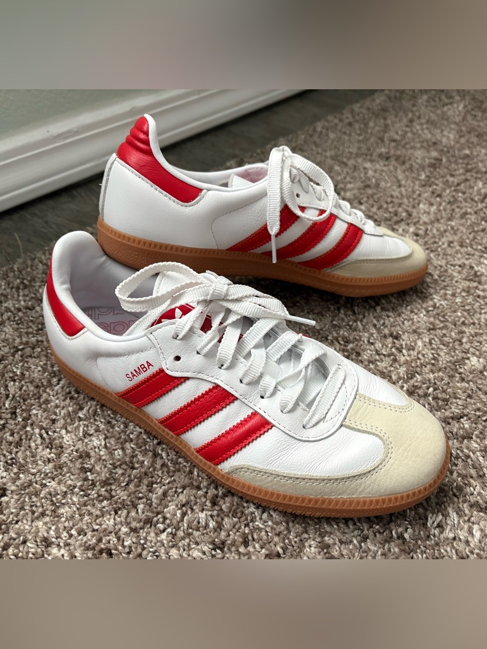 Adidas red and white Samba sneakers ladies size 8 - Picture 2 of 9